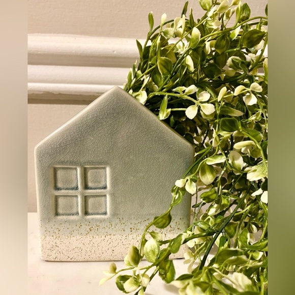 Decorative Faux Greenery - Picture 6 of 8